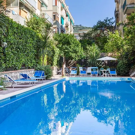 Estate4home - Casa Maridea דירה סורנטו