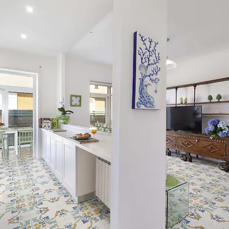 Estate4home - Casa Maridea דירה סורנטו