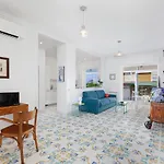 Estate4home - Casa Maridea 아파트 소렌토